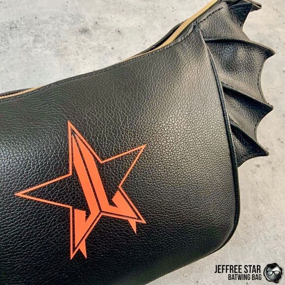 JEFFREE STAR BAT PURSE ZIPPER MAKEUP COSMETIC BAG IN BLACK VEGAN LEATHER BATWING - Picture 15 of 16